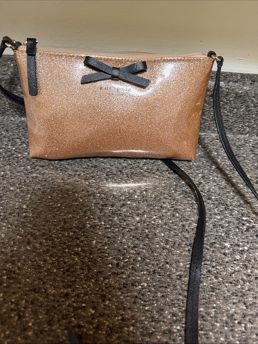 kate spade rose gold coated glitter crossbody and matching pouch - Picture 7 of 11